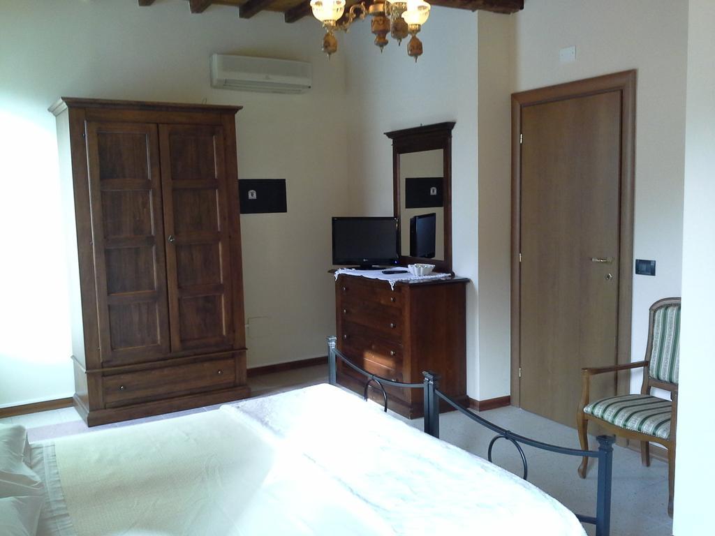 Le Stanze Sul Po Bed & Breakfast Ferrara Room photo